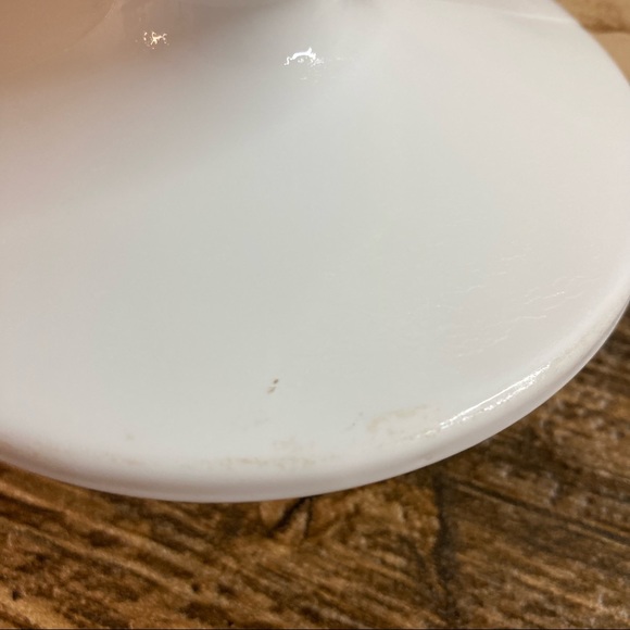 Milk Glass vase Harvest Grape pattern - Picture 5 of 12